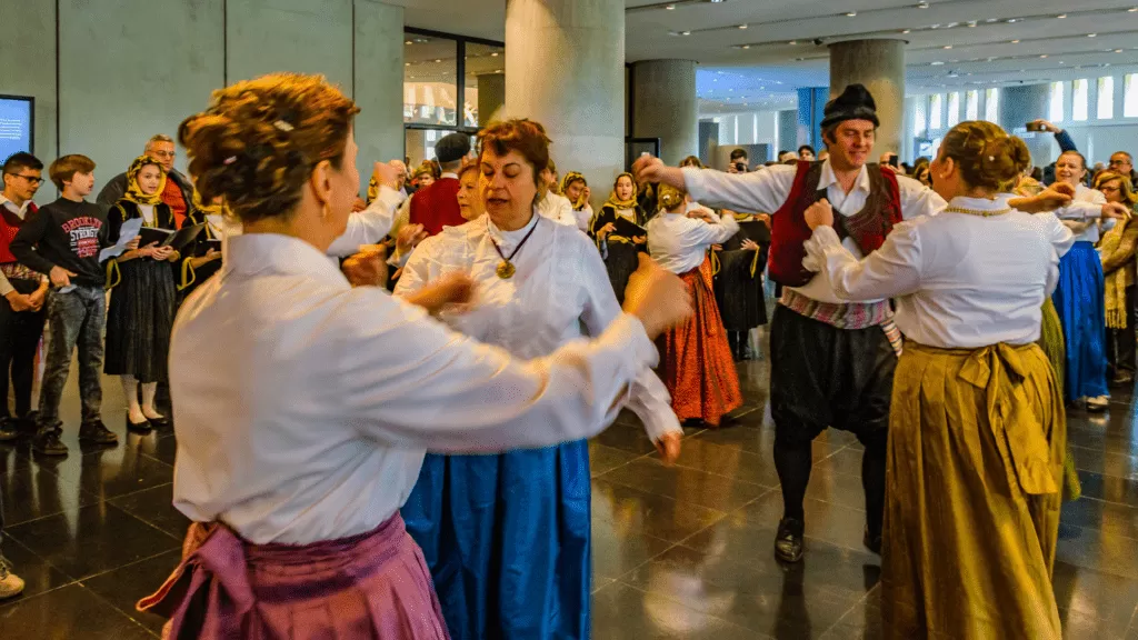 best places in Greece for families: Greek Dancing