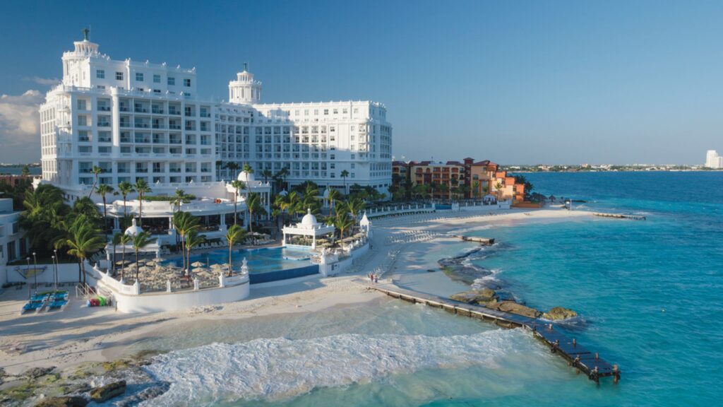 Best Adults-Only All-Inclusive in Cancun: Riu Palace Las Americas Review